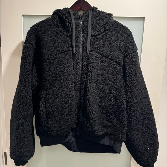 Lululemon Reversible Jacket - Picture 7 of 7